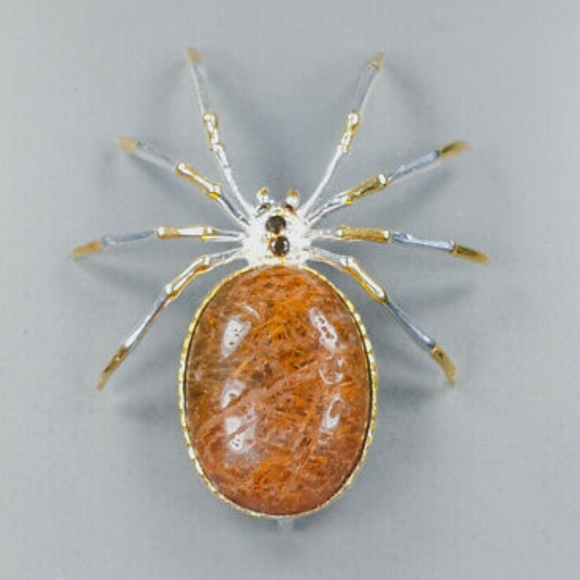 Rutilated quartz & garnet .925 Sterling 🕷 Spider brooch - Picture 4 of 4